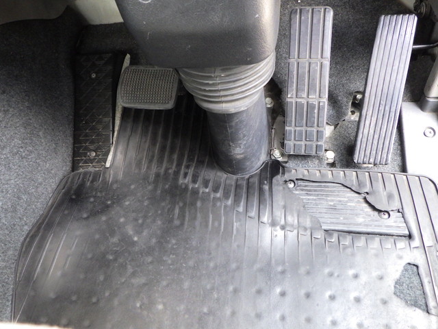 三菱QPG-FP64VDRSヘッド10t超第5輪荷重11.5t|中古トラックの販売・買取・査定のアイナビ