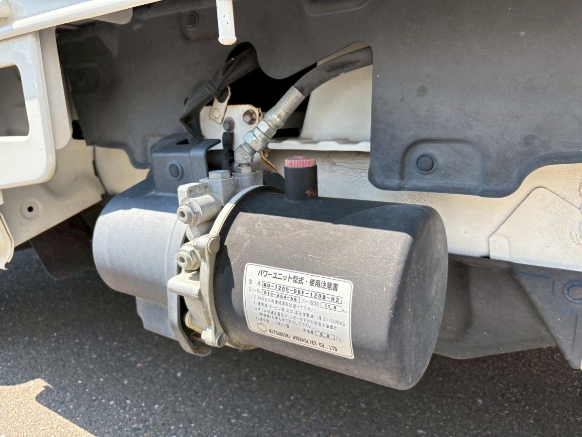 4WDコンパクトテールリフト検付パワーゲート5MTワンオーナー|中古トラックの販売・買取・査定のアイナビ