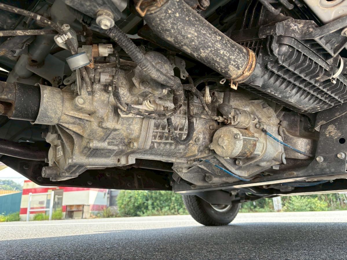 4WDコンパクトテールリフト検付パワーゲート5MTワンオーナー|中古トラックの販売・買取・査定のアイナビ