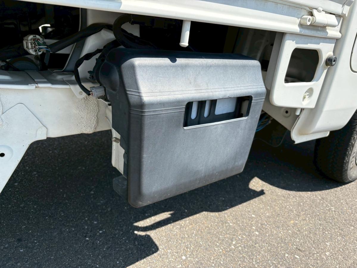 4WDコンパクトテールリフト検付パワーゲート5MTワンオーナー|中古トラックの販売・買取・査定のアイナビ