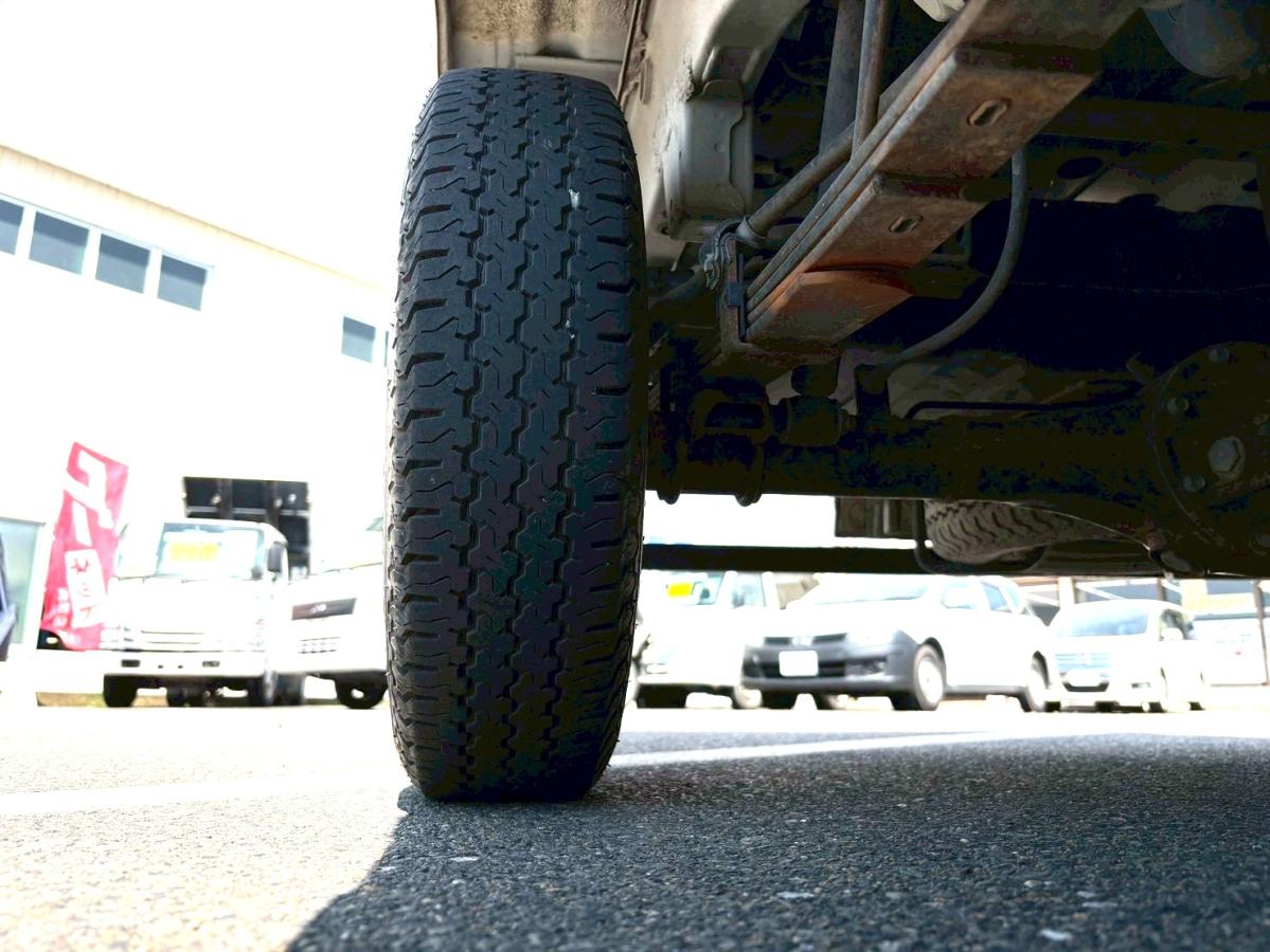 4WDコンパクトテールリフト検付パワーゲート5MTワンオーナー|中古トラックの販売・買取・査定のアイナビ