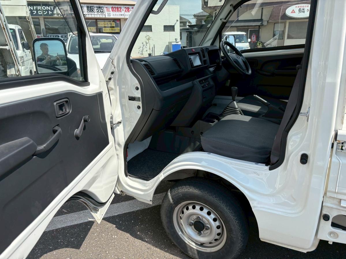 4WDコンパクトテールリフト検付パワーゲート5MTワンオーナー|中古トラックの販売・買取・査定のアイナビ
