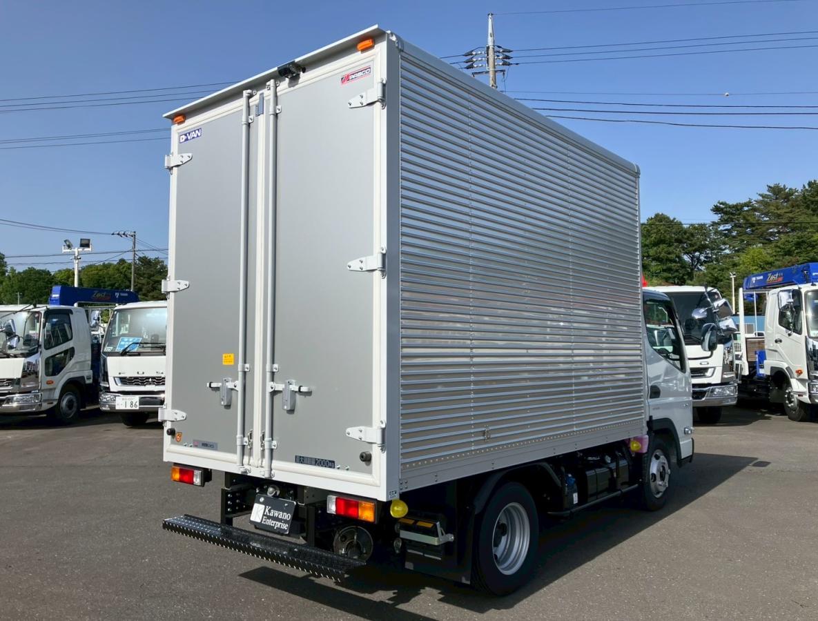 ☆未使用車 標準/10尺 AT ラッシング2段 純正ナビ|中古トラックの販売・買取・査定のアイナビ