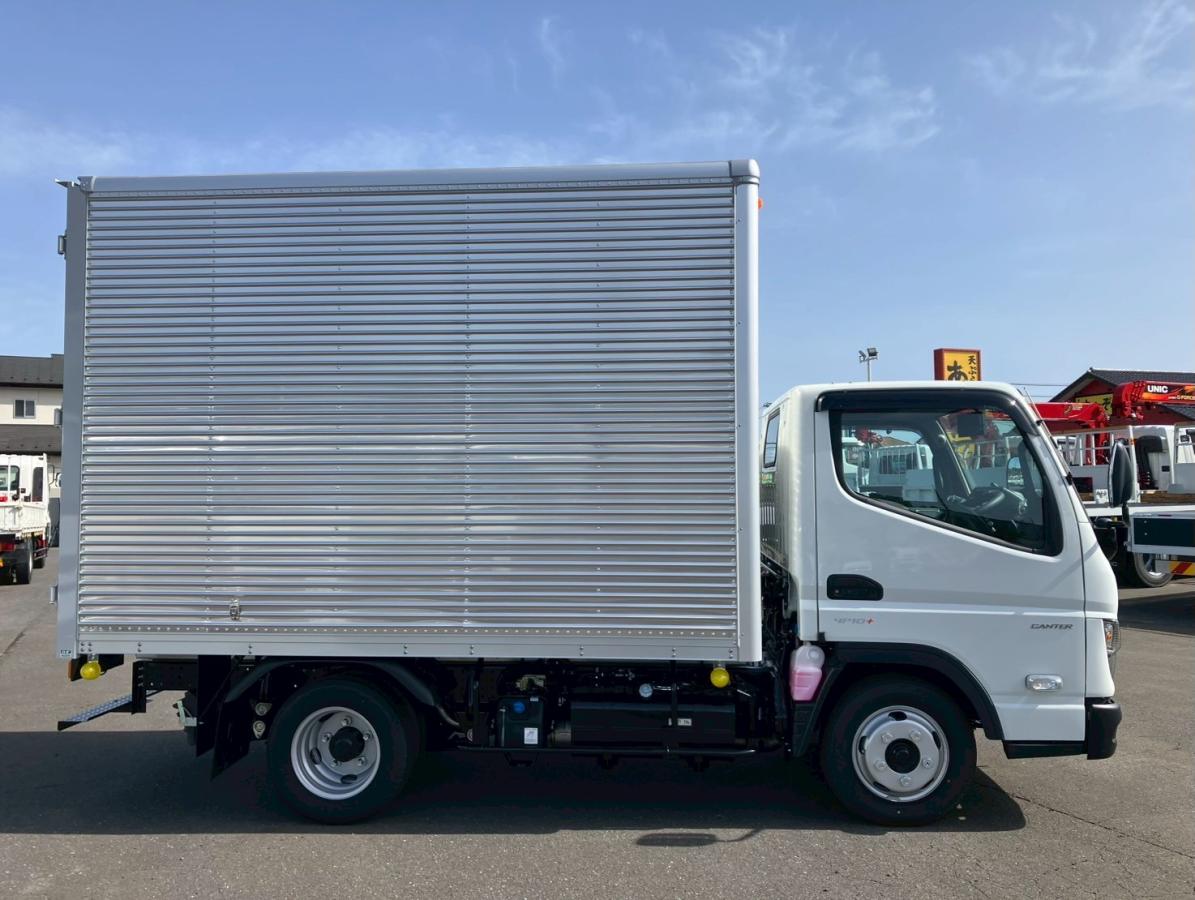 ☆未使用車 標準/10尺 AT ラッシング2段 純正ナビ|中古トラックの販売・買取・査定のアイナビ