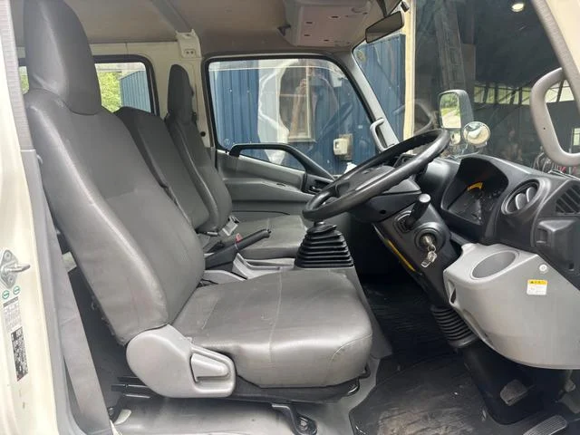 日野 デュトロ|中古トラックの販売・買取・査定のアイナビ