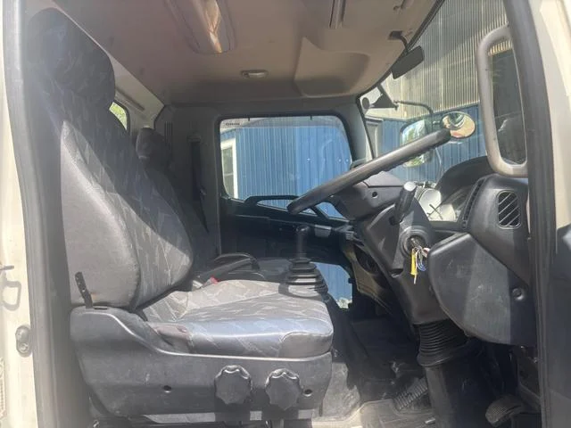 日野|中古トラックの販売・買取・査定のアイナビ