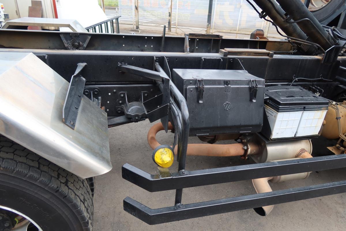 新明和製アームロールベッドなし 積載3900kgCCA44-30|中古トラックの販売・買取・査定のアイナビ