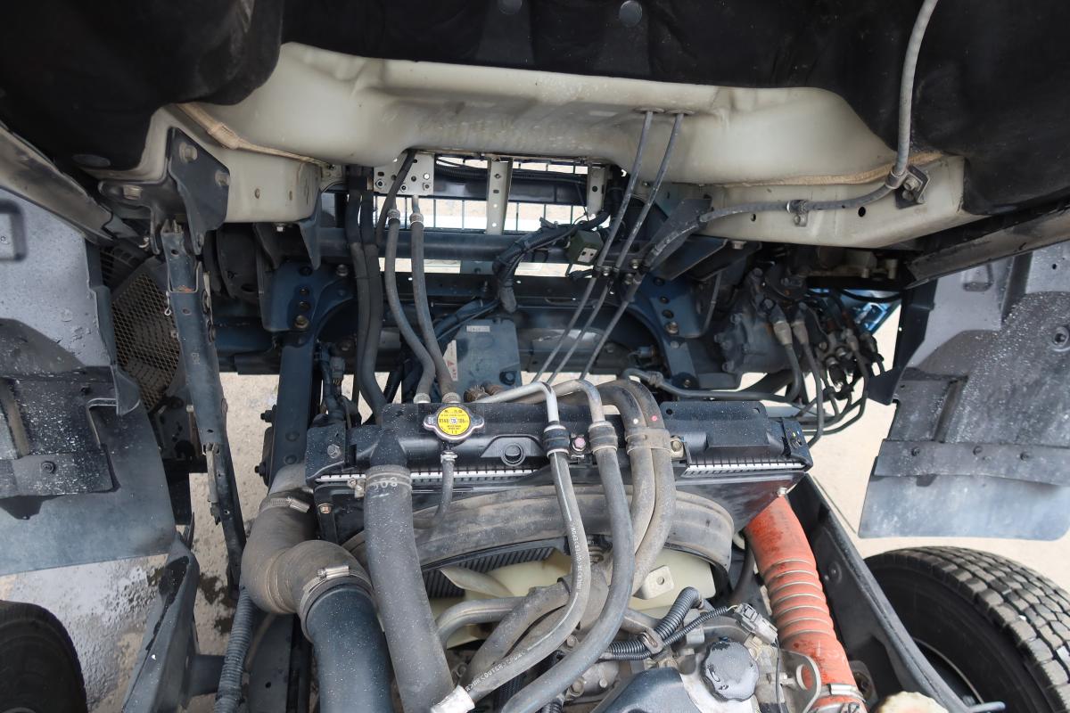 新明和製アームロールベッドなし 積載3900kgCCA44-30|中古トラックの販売・買取・査定のアイナビ