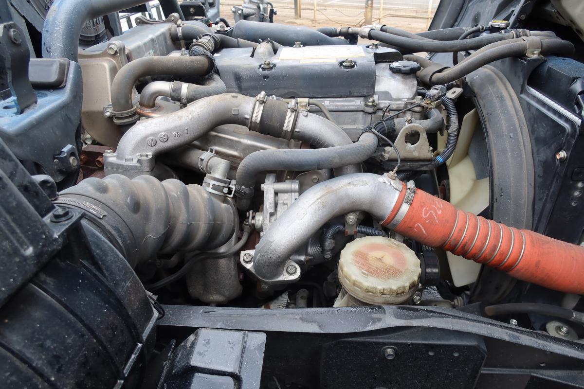 新明和製アームロールベッドなし 積載3900kgCCA44-30|中古トラックの販売・買取・査定のアイナビ