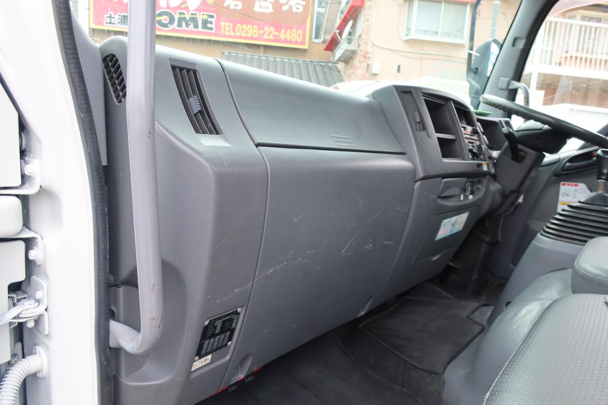 新明和製アームロールベッドなし 積載3900kgCCA44-30|中古トラックの販売・買取・査定のアイナビ