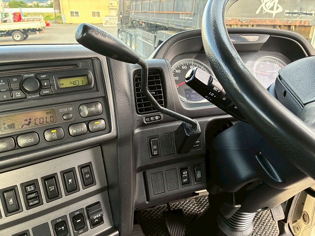 ハイルーフ後輪エアサスプロシフト45t牽引シングルヘッド|中古トラックの販売・買取・査定のアイナビ