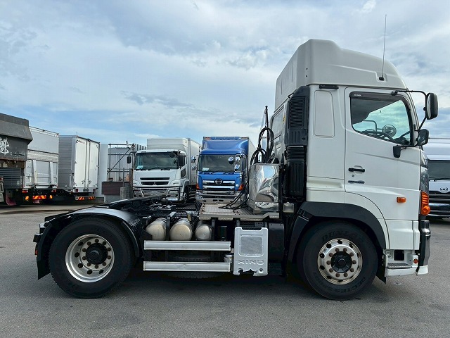 ハイルーフ後輪エアサスプロシフト45t牽引シングルヘッド|中古トラックの販売・買取・査定のアイナビ