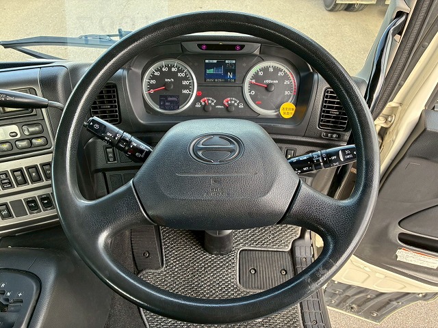 ハイルーフ後輪エアサスプロシフト45t牽引シングルヘッド|中古トラックの販売・買取・査定のアイナビ