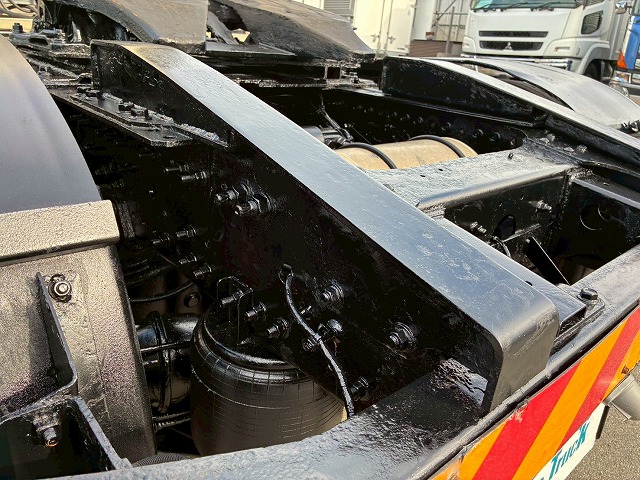 ハイルーフ後輪エアサスプロシフト45t牽引シングルヘッド|中古トラックの販売・買取・査定のアイナビ