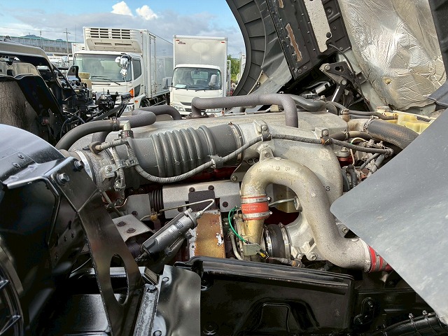 ハイルーフ後輪エアサスプロシフト45t牽引シングルヘッド|中古トラックの販売・買取・査定のアイナビ