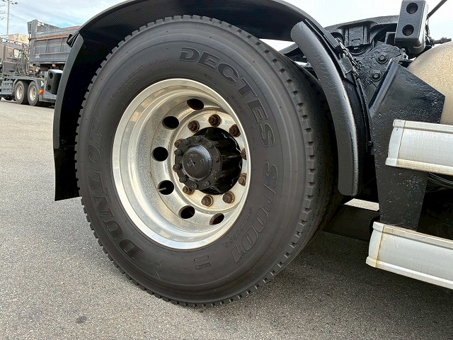 ハイルーフ後輪エアサスプロシフト45t牽引シングルヘッド|中古トラックの販売・買取・査定のアイナビ