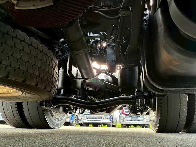 ハイルーフ後輪エアサスプロシフト45t牽引シングルヘッド|中古トラックの販売・買取・査定のアイナビ