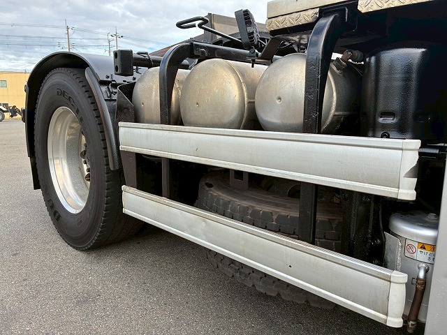 ハイルーフ後輪エアサスプロシフト45t牽引シングルヘッド|中古トラックの販売・買取・査定のアイナビ