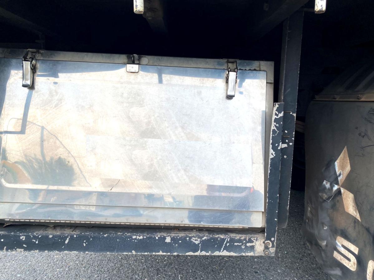 平成17年三菱ふそうファイター4t平ボディ荷台鉄板PA-FK71RH|中古トラックの販売・買取・査定のアイナビ