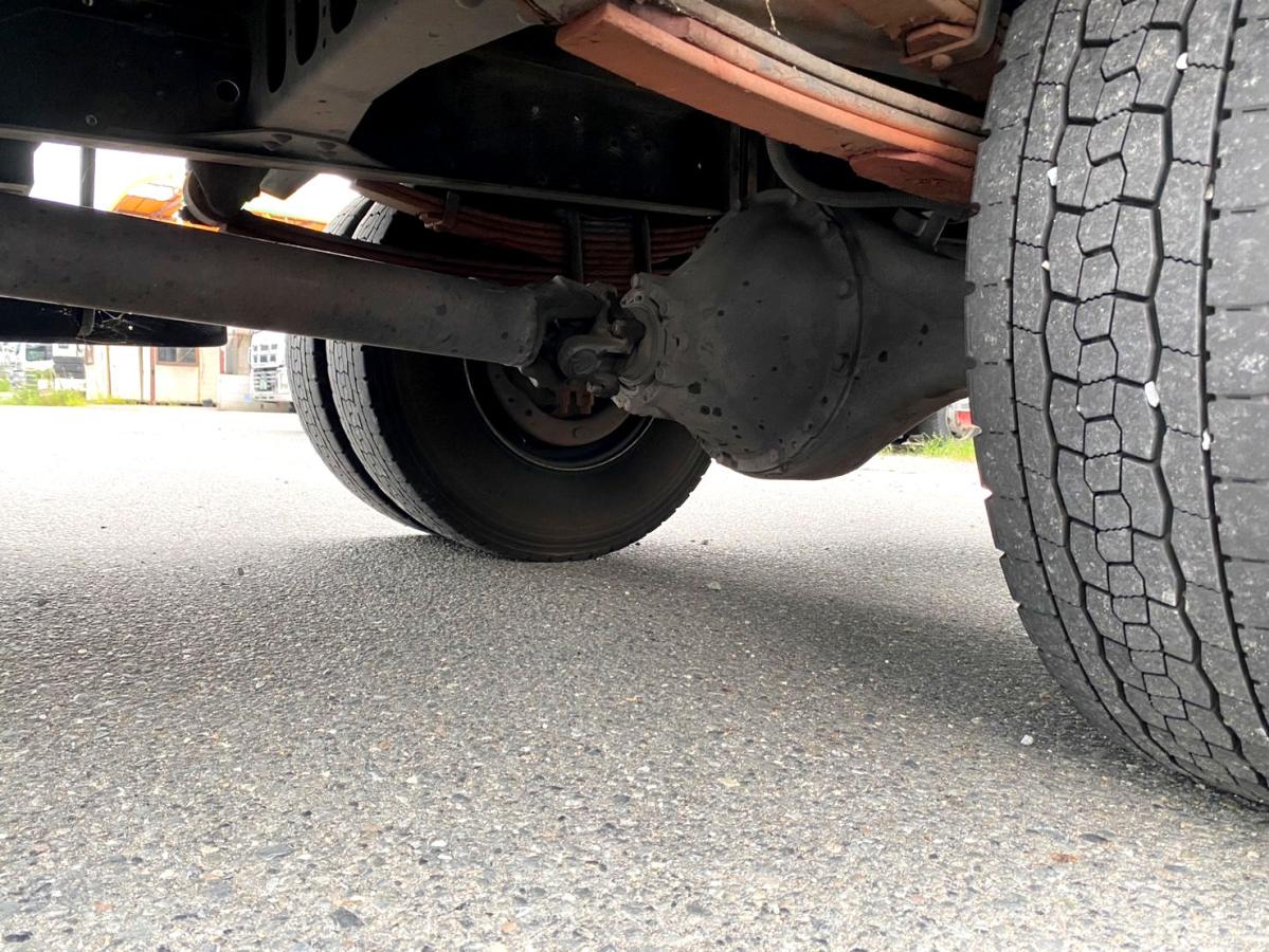 平成17年三菱ふそうファイター4t平ボディ荷台鉄板PA-FK71RH|中古トラックの販売・買取・査定のアイナビ