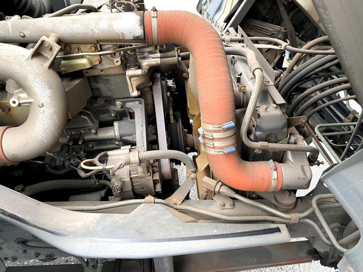 平成17年三菱ふそうファイター4t平ボディ荷台鉄板PA-FK71RH|中古トラックの販売・買取・査定のアイナビ