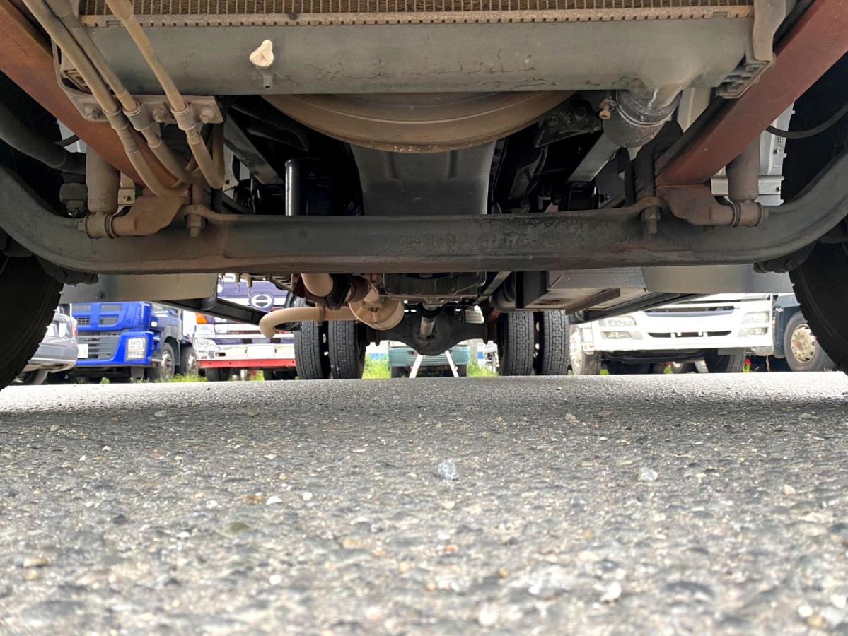 平成17年三菱ふそうファイター4t平ボディ荷台鉄板PA-FK71RH|中古トラックの販売・買取・査定のアイナビ