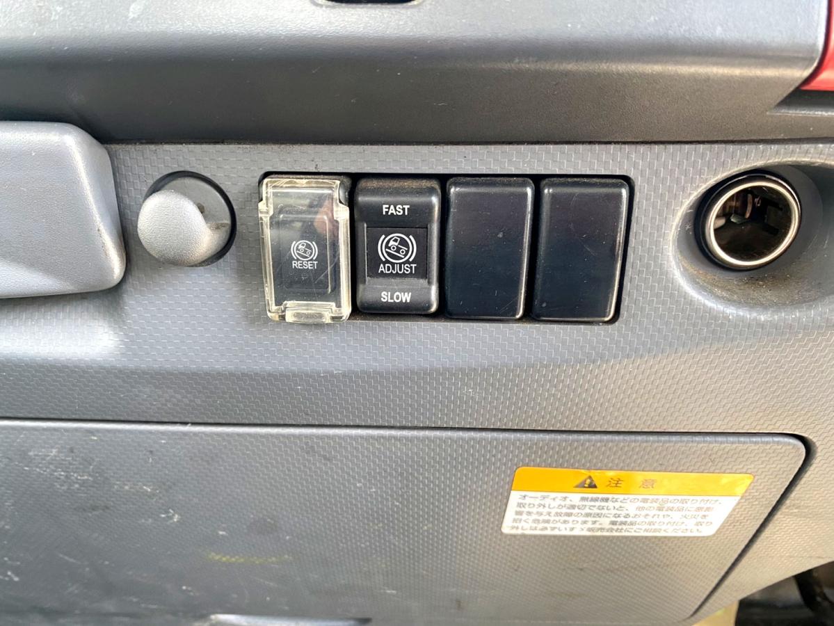 平成21年いすゞエルフ平ボディワイドロング道路標識車|中古トラックの販売・買取・査定のアイナビ