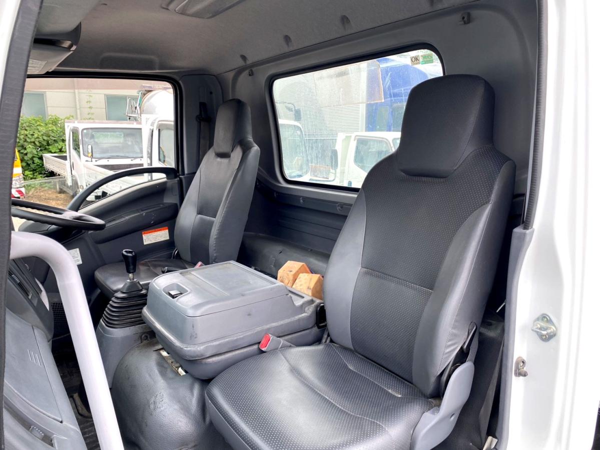 平成26年いすゞフォワード4tダンプ全塗装済TKG-FRR90S1|中古トラックの販売・買取・査定のアイナビ