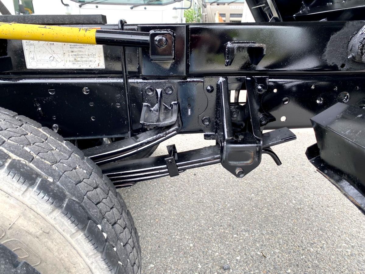 平成26年いすゞフォワード4tダンプ全塗装済TKG-FRR90S1|中古トラックの販売・買取・査定のアイナビ