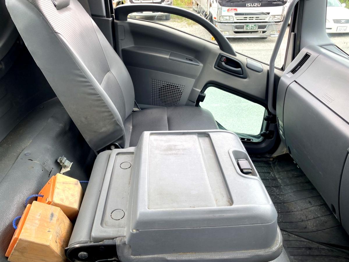 平成26年いすゞフォワード4tダンプ全塗装済TKG-FRR90S1|中古トラックの販売・買取・査定のアイナビ