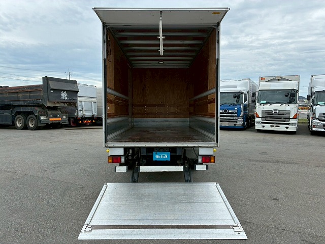 左サイド扉日本フルハーフ6速MT2t6t小型ドライバン箱車|中古トラックの販売・買取・査定のアイナビ