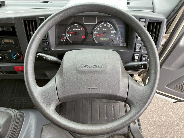 左サイド扉日本フルハーフ6速MT2t6t小型ドライバン箱車|中古トラックの販売・買取・査定のアイナビ