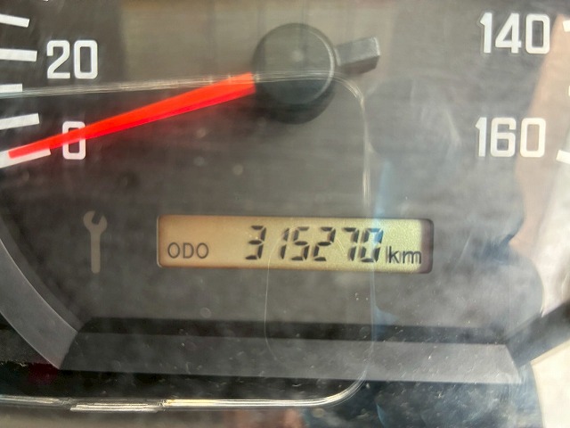 左サイド扉日本フルハーフ6速MT2t6t小型ドライバン箱車|中古トラックの販売・買取・査定のアイナビ