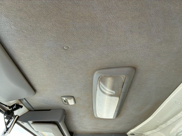 左サイド扉日本フルハーフ6速MT2t6t小型ドライバン箱車|中古トラックの販売・買取・査定のアイナビ