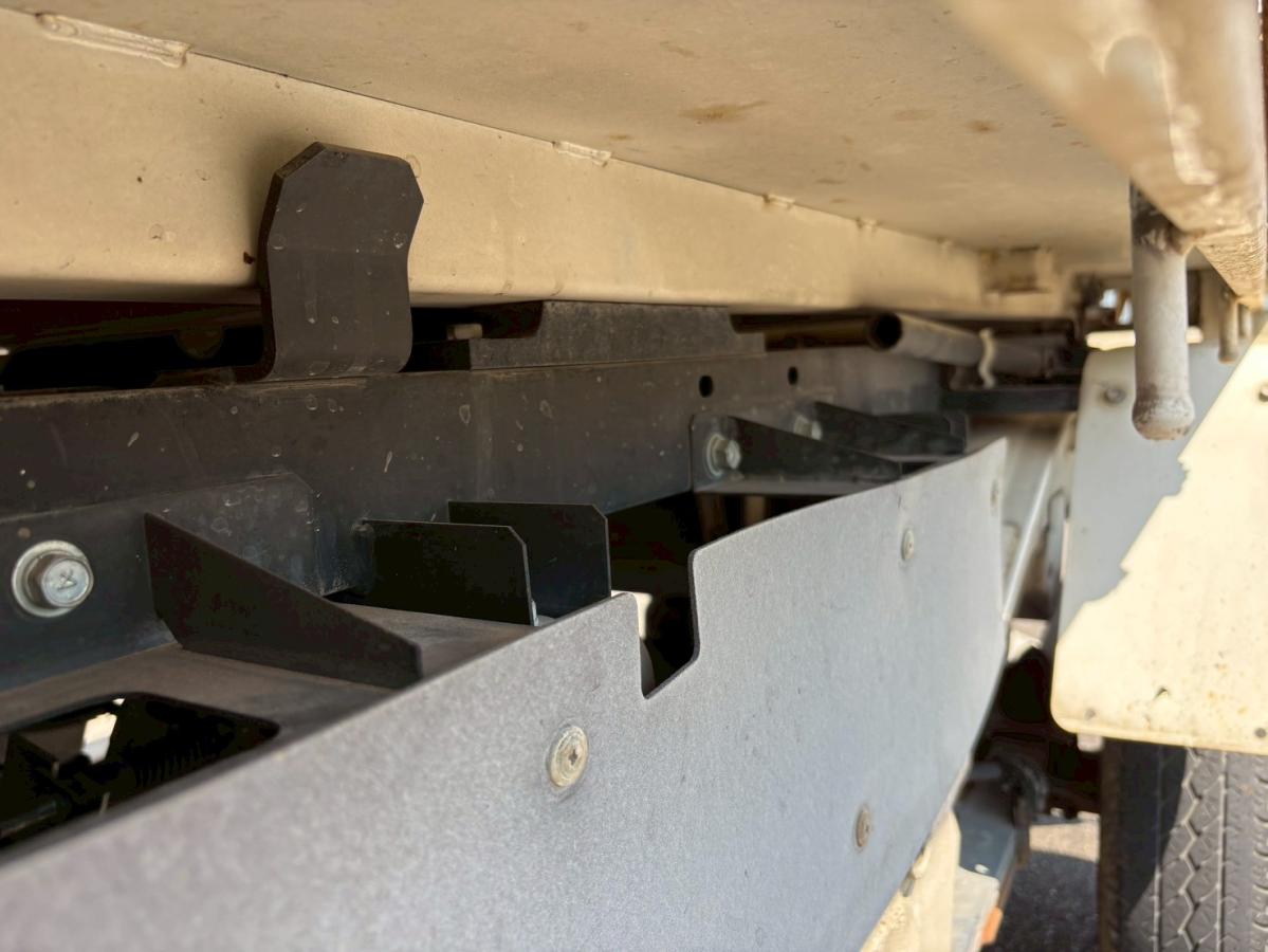 4WD多目的ダンプPTO土砂禁パワステエアコン|中古トラックの販売・買取・査定のアイナビ