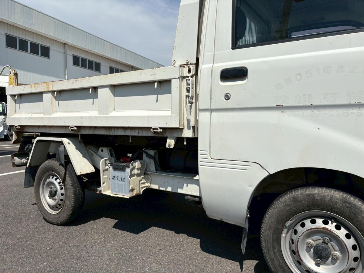 4WD多目的ダンプPTO土砂禁パワステエアコン|中古トラックの販売・買取・査定のアイナビ