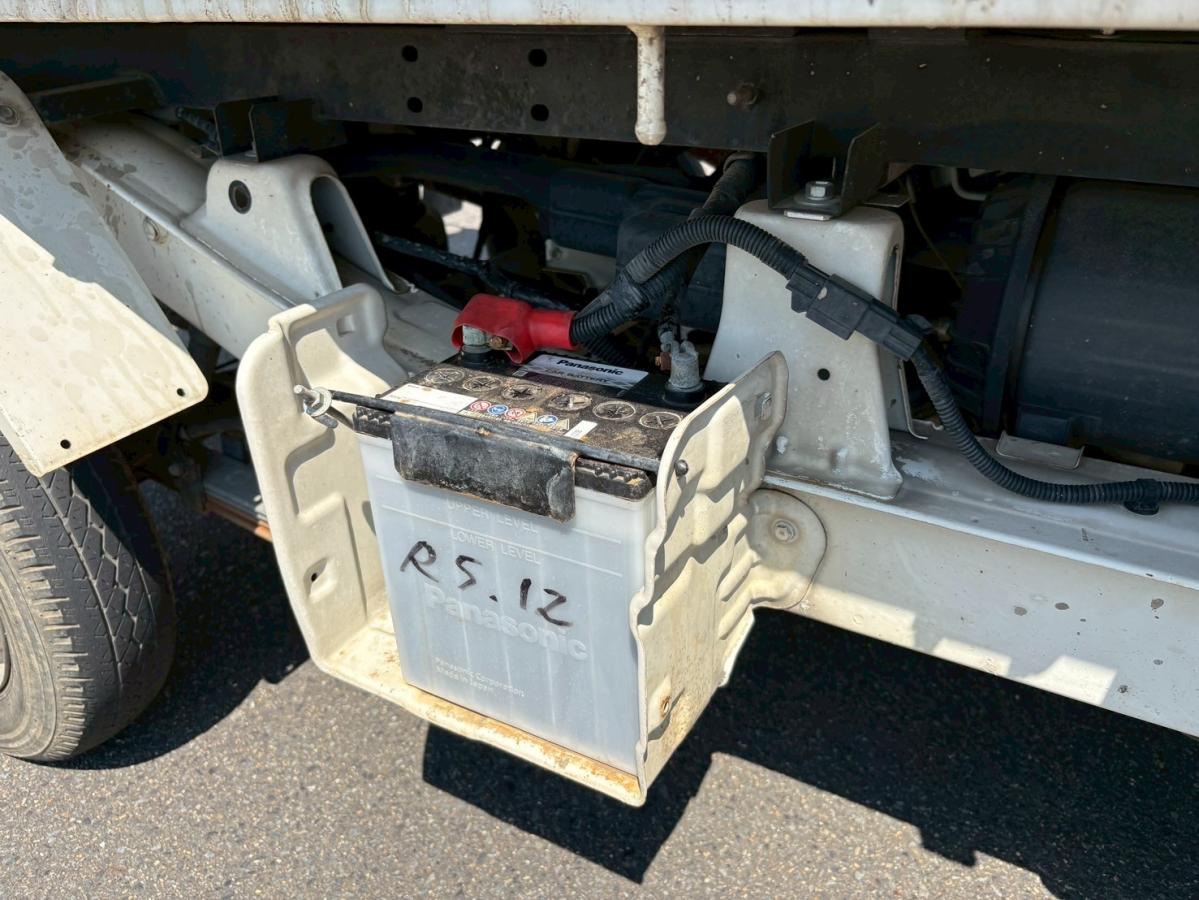 4WD多目的ダンプPTO土砂禁パワステエアコン|中古トラックの販売・買取・査定のアイナビ