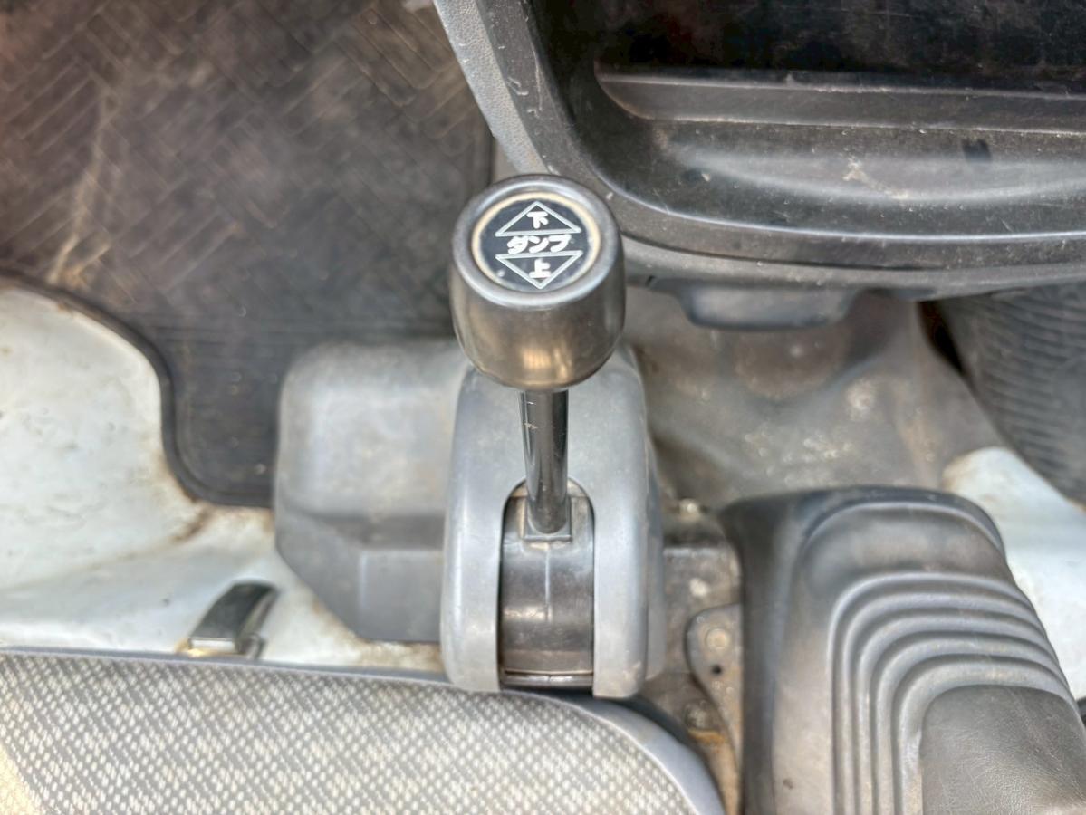 4WD多目的ダンプPTO土砂禁パワステエアコン|中古トラックの販売・買取・査定のアイナビ