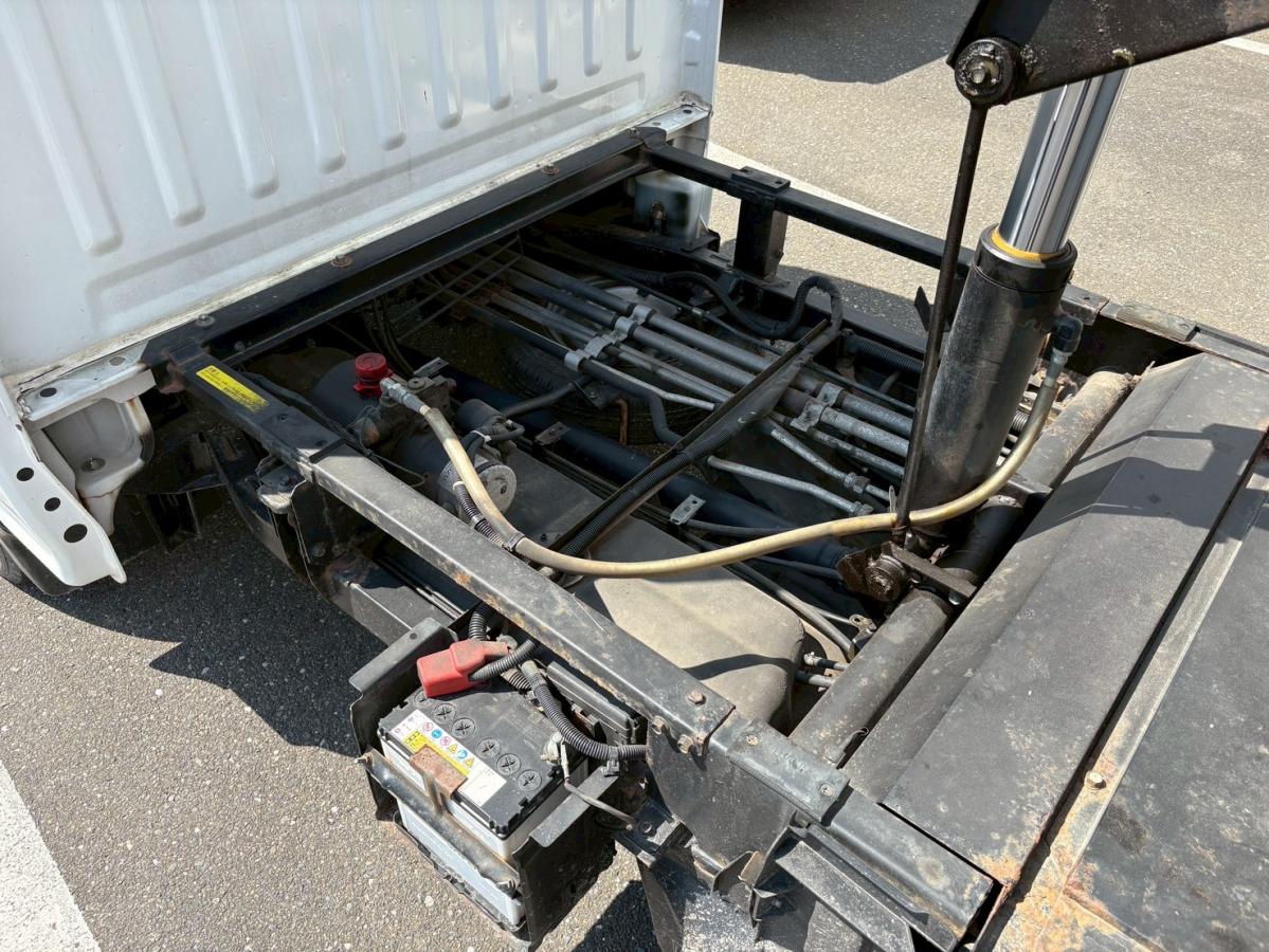 4WDダンプ電動式350kg積載エアコン|中古トラックの販売・買取・査定のアイナビ