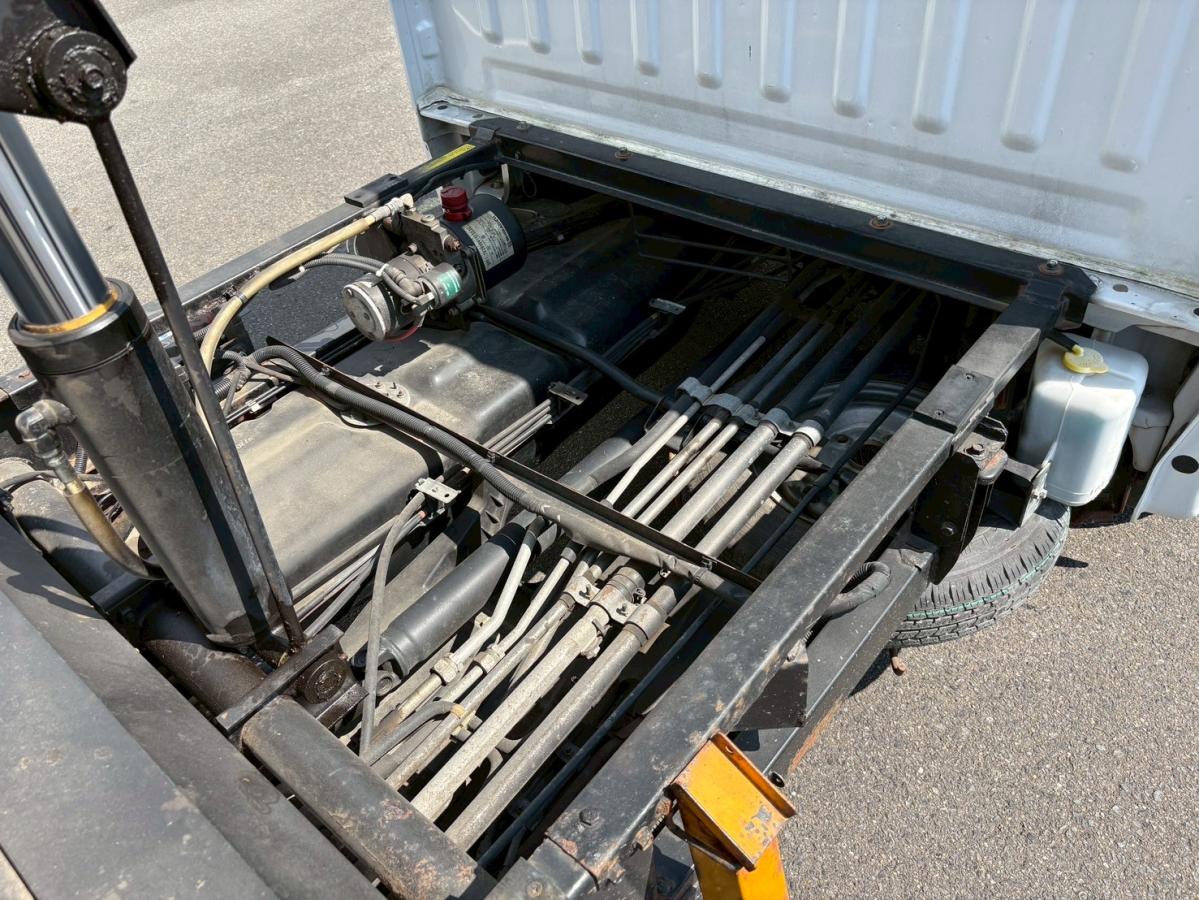 4WDダンプ電動式350kg積載エアコン|中古トラックの販売・買取・査定のアイナビ