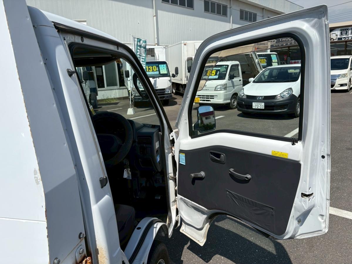 4WDダンプ電動式350kg積載エアコン|中古トラックの販売・買取・査定のアイナビ