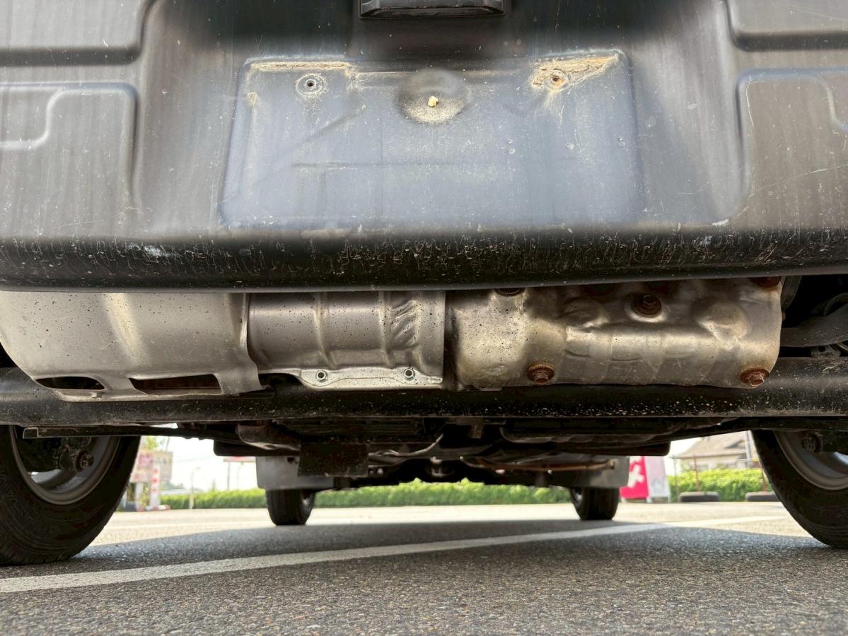 4WDダンプ電動式350kg積載エアコン|中古トラックの販売・買取・査定のアイナビ