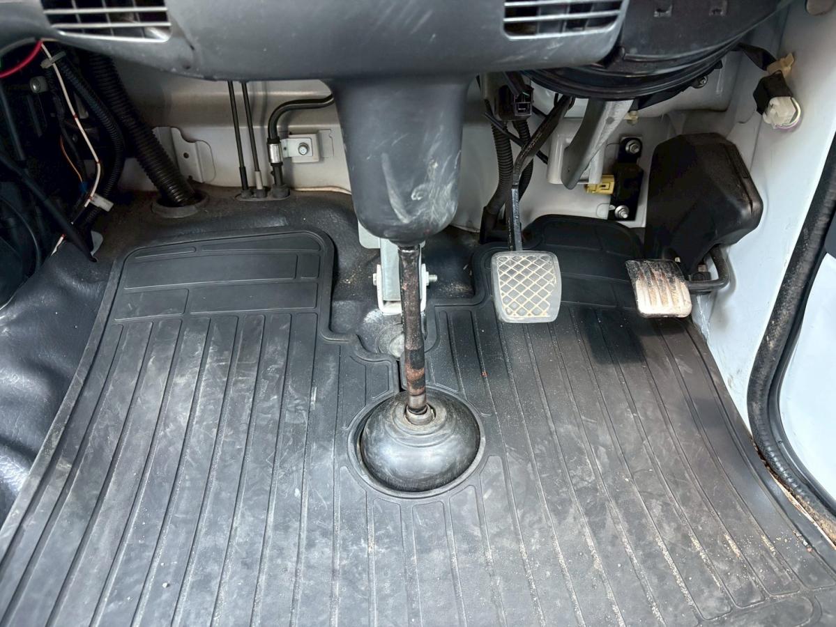 4WDダンプ電動式350kg積載エアコン|中古トラックの販売・買取・査定のアイナビ