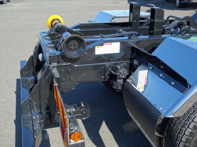 クレーン付アームロール|中古トラックの販売・買取・査定のアイナビ