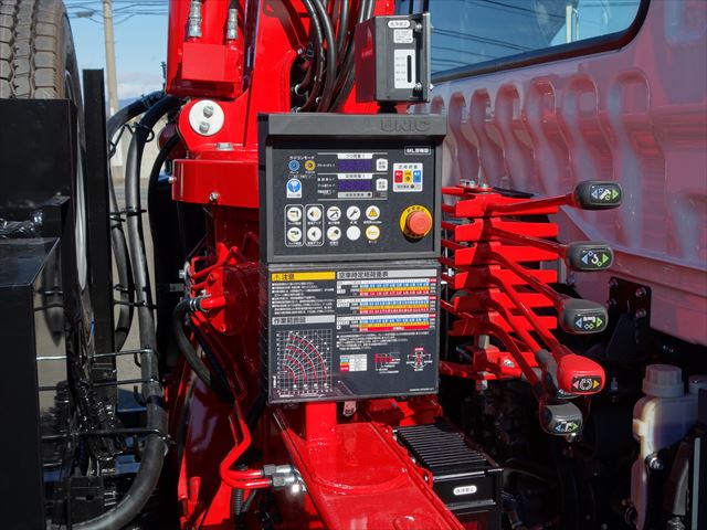 クレーン付アームロール|中古トラックの販売・買取・査定のアイナビ