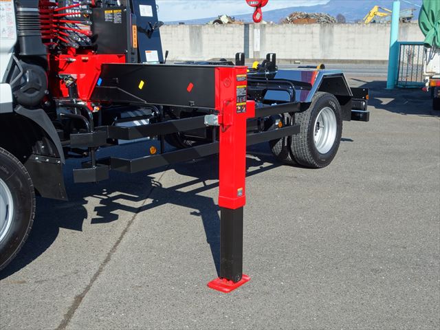 クレーン付アームロール|中古トラックの販売・買取・査定のアイナビ