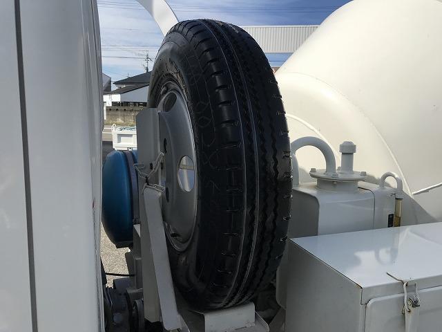 日野 ミキサー デュトロ|中古トラックの販売・買取・査定のアイナビ