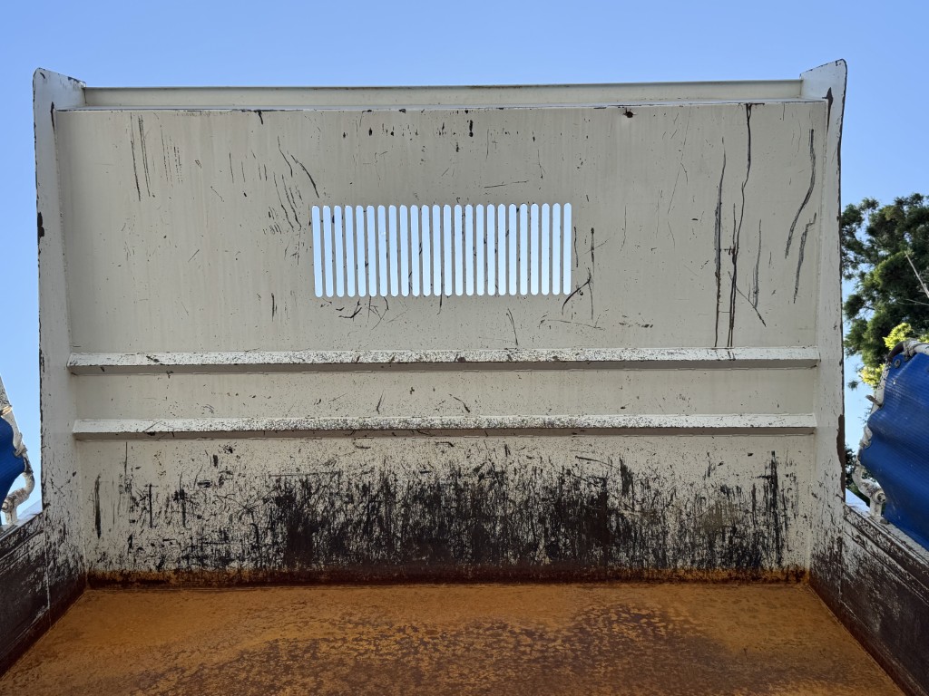 強化ダンプ 新明和|中古トラックの販売・買取・査定のアイナビ