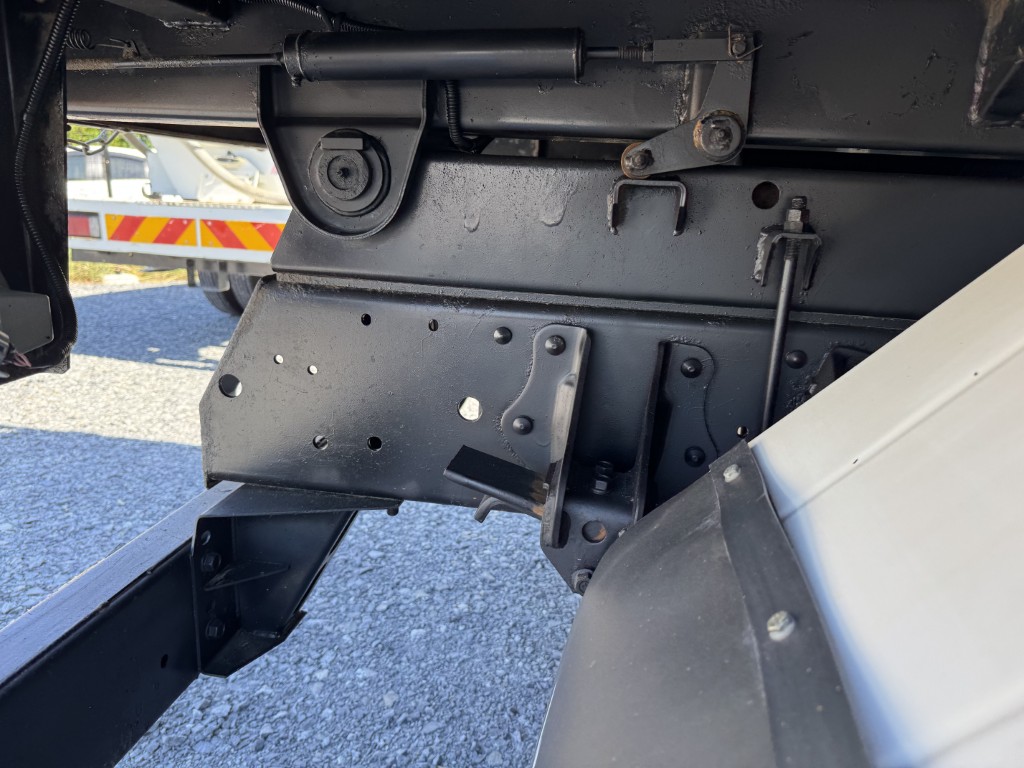 強化ダンプ 新明和|中古トラックの販売・買取・査定のアイナビ