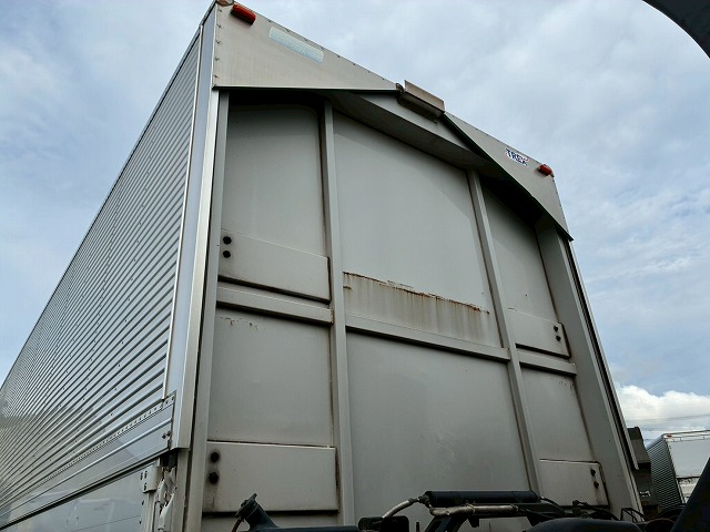 8×44軸低床2デフ後輪エアサス日本トレクスエスコット|中古トラックの販売・買取・査定のアイナビ